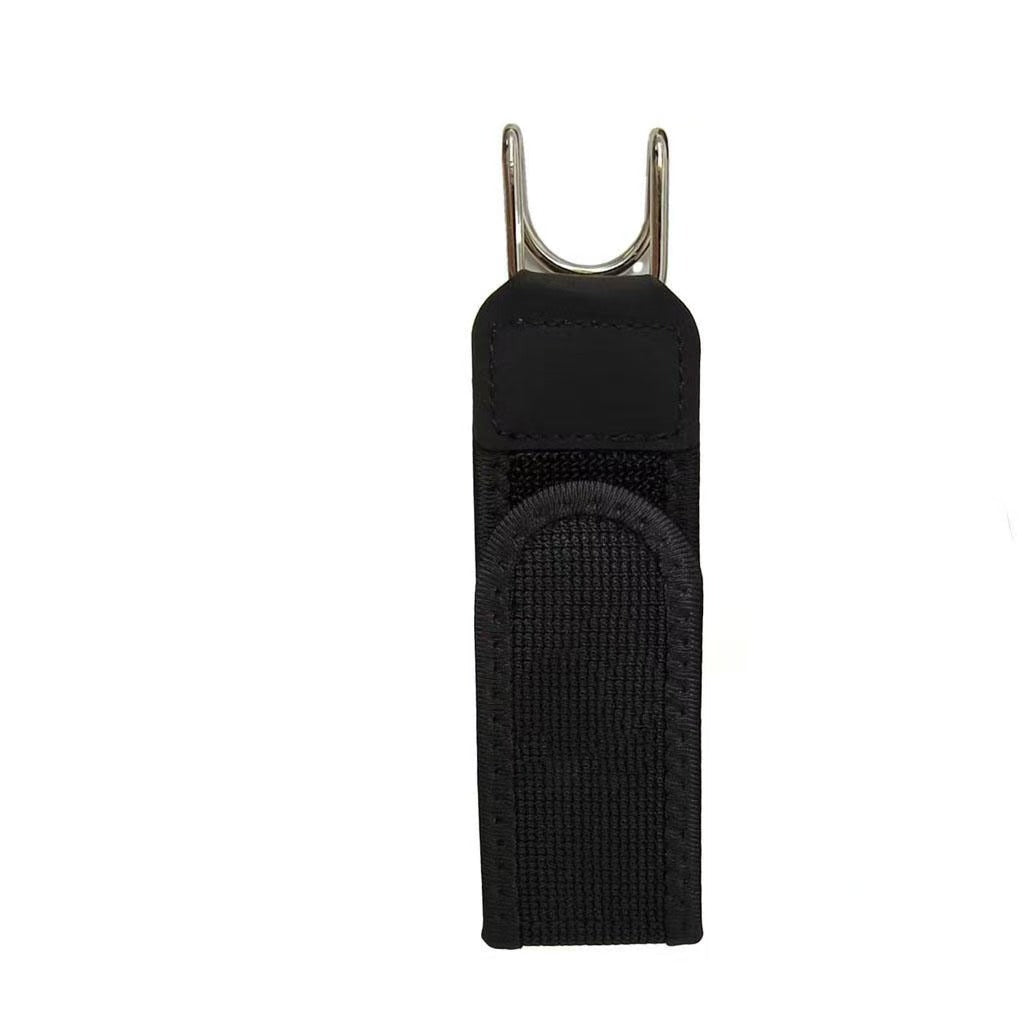 バックルなしベルト｜フロントにバックルがなく、ウエストまわりをすっきりと上品に見せます。